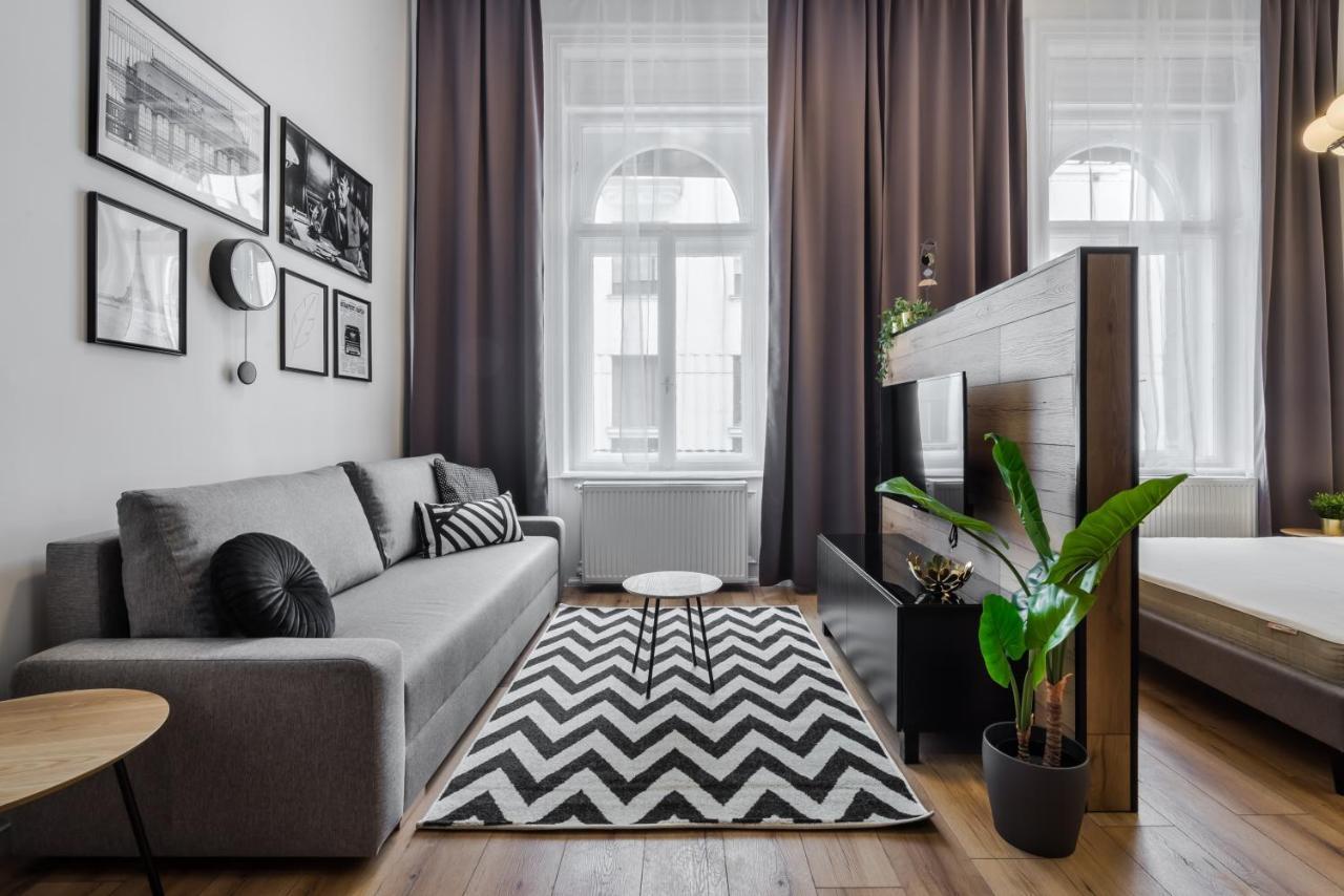 E32 - Oktogon Panorama Suite - Best Location - By Bqa Budapest Exterior photo